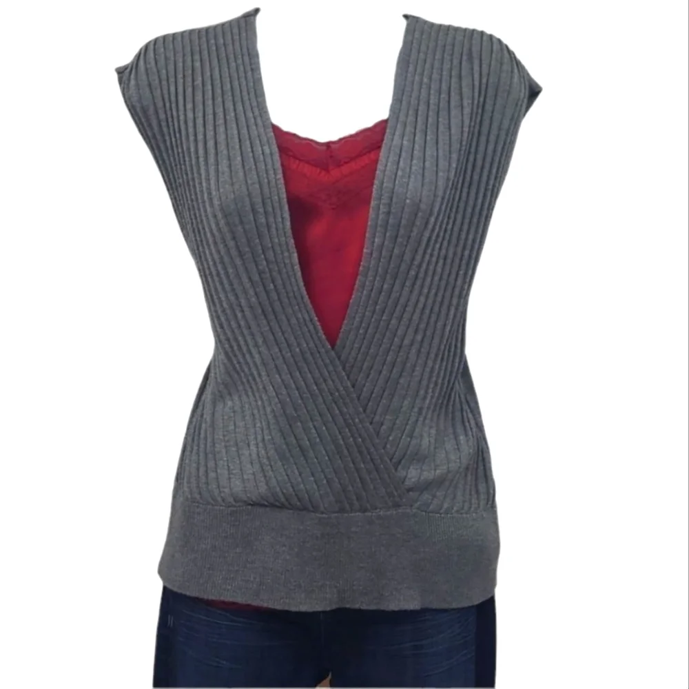 New York & Co. Acrylic Sweater Vest Textured Cable Knit V-Neck Ribbed Cardigan